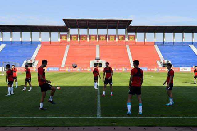 方硕28分首钢力克广州 崔永熙23+7李炎哲14分